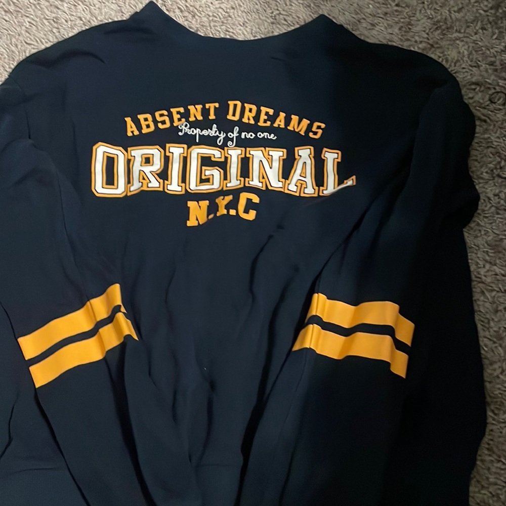H&M DIVIDED small navy blue crewneck